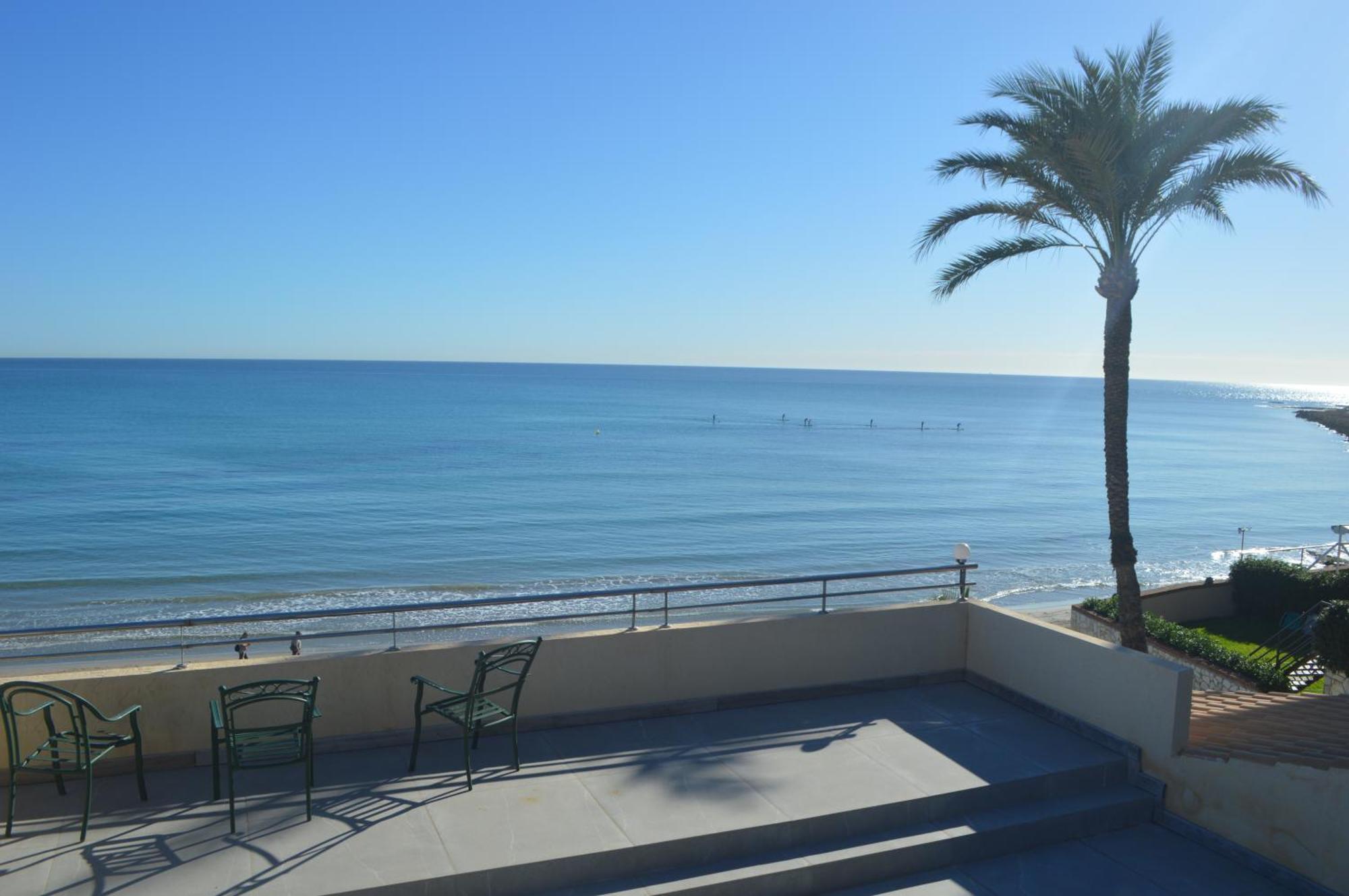 Maravilloso Apartamento Amanecer Cabo A Pie De Playa Y Mar En Chalet Roquetes Alicante Esterno foto