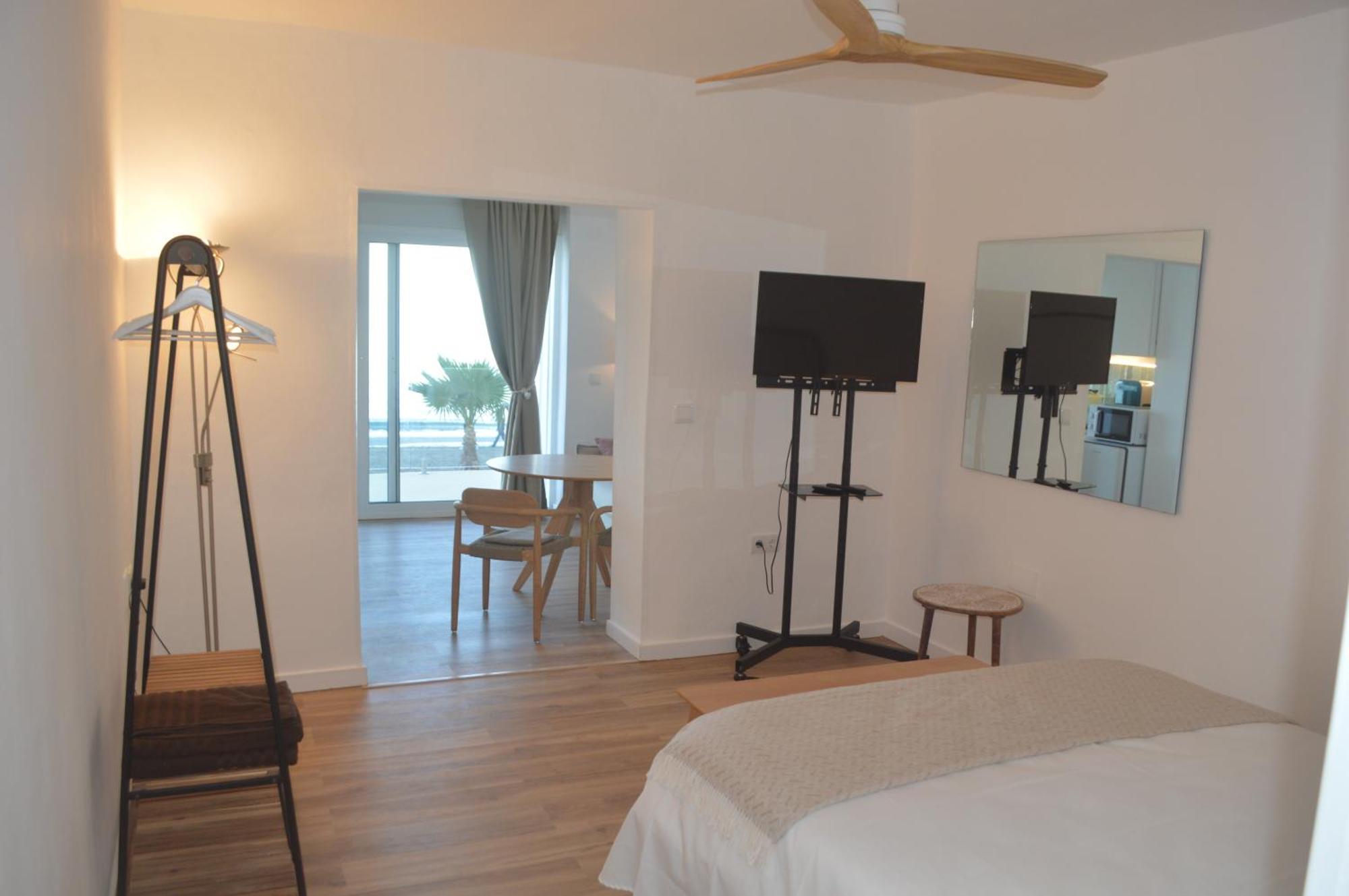 Maravilloso Apartamento Amanecer Cabo A Pie De Playa Y Mar En Chalet Roquetes Alicante Esterno foto